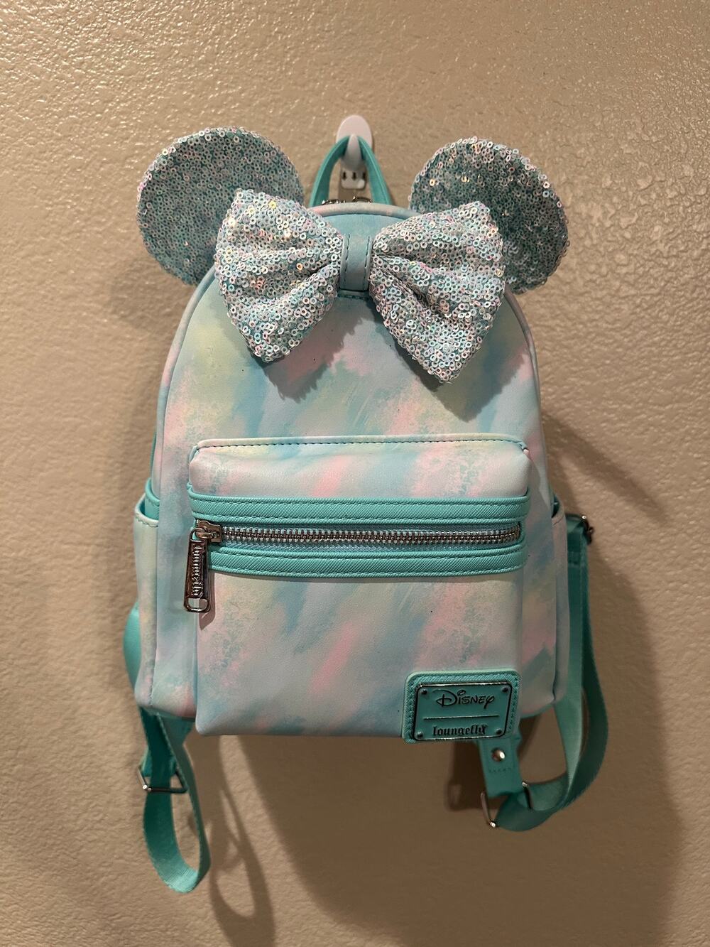 NWOT Disney Parks Loungefly Seafoam Minnie Mouse Sequin Mini Backpack